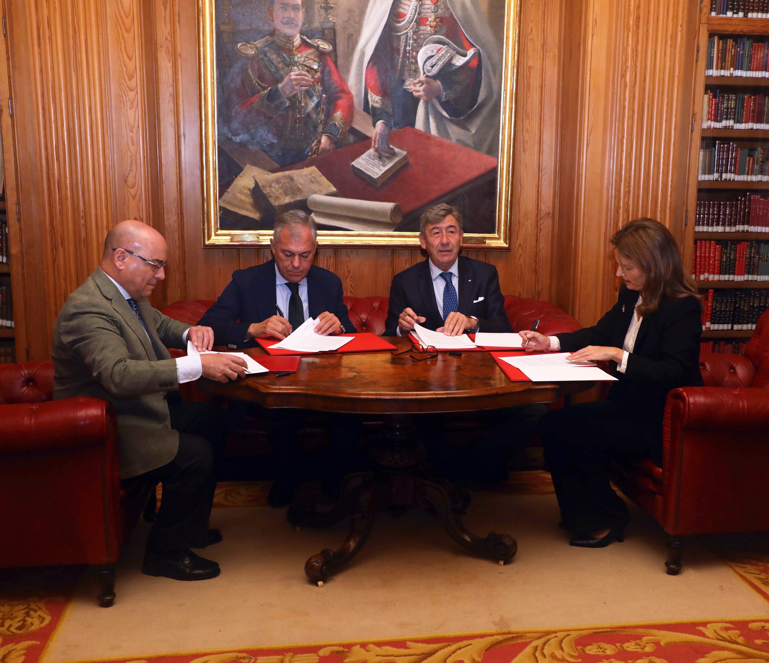 La Real Maestranza acoge la firma de un convenio de colaboración para